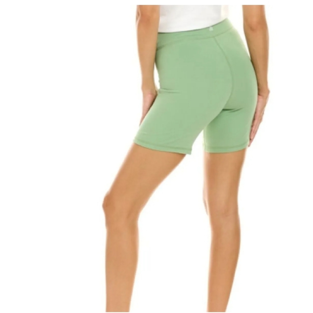 WeWoreWhat,NWT,Solid Seamless Biker Biker Shorts Fair Green, Size Small